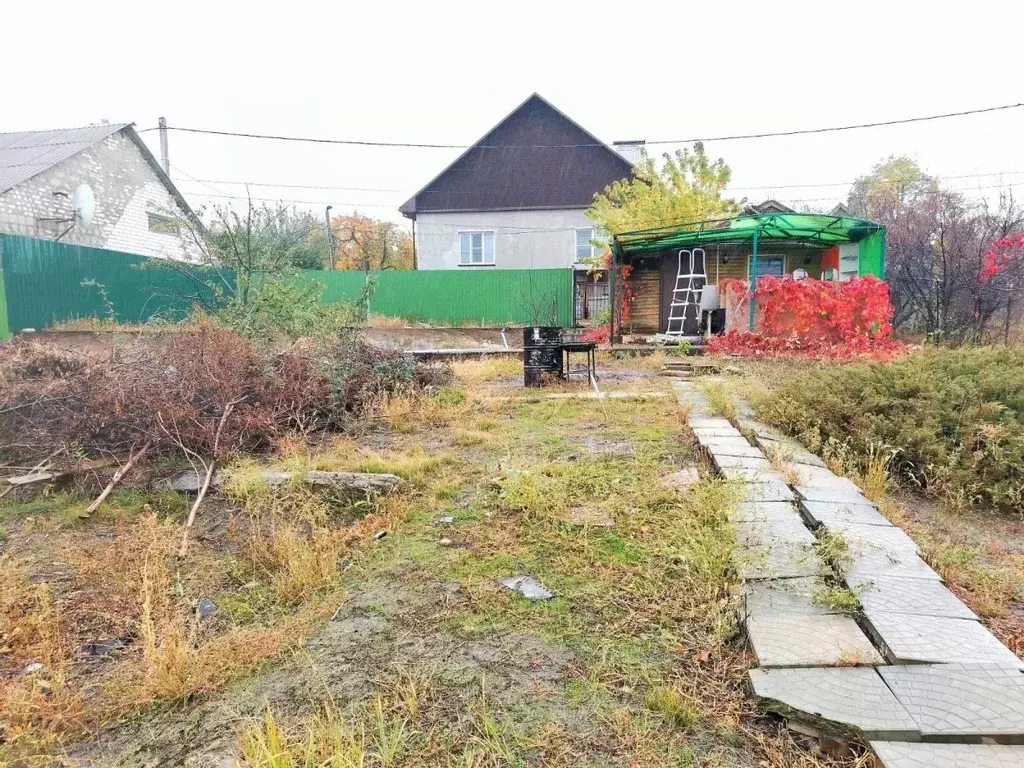 Дом в Волгоградская область, Волгоград ул. Джамбула Джабаева (30 м) - Фото 1