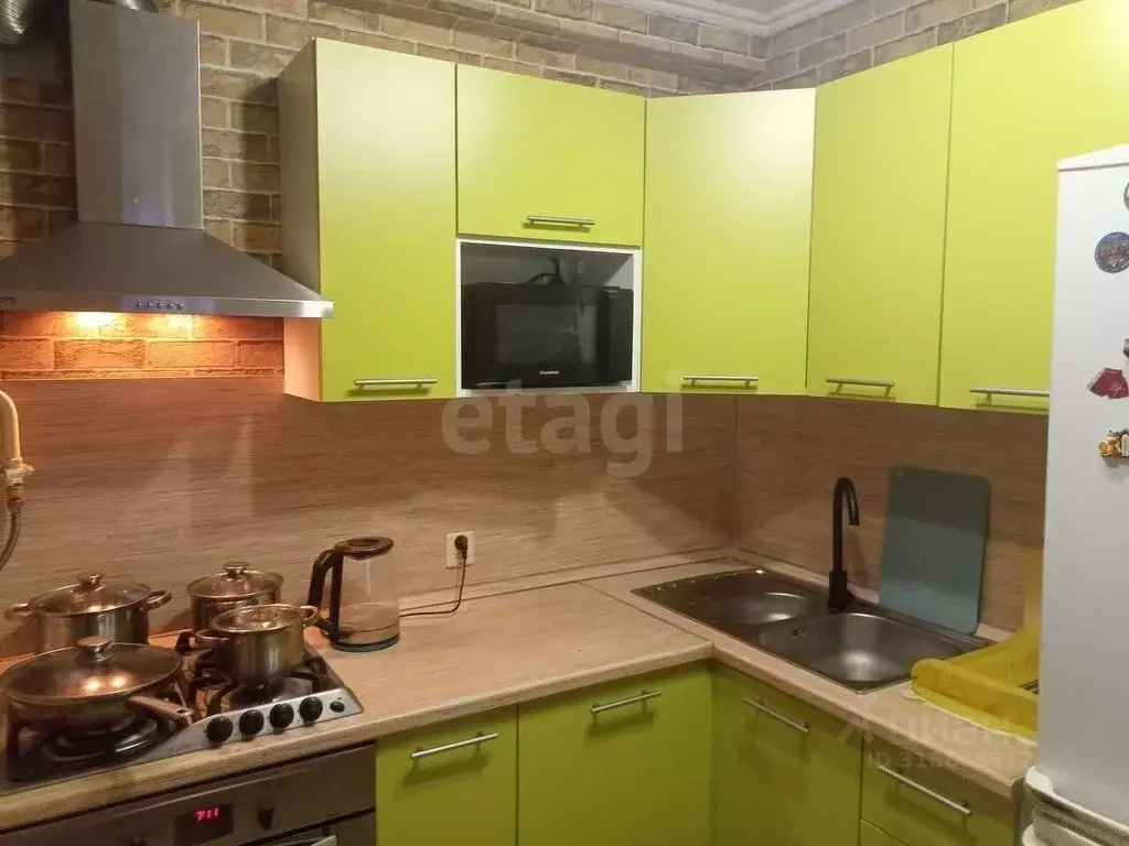 1-к кв. Татарстан, Казань ул. Латышских Стрелков, 33 (28.2 м) - Фото 1