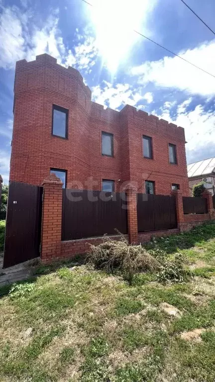 Дом в Саратовская область, Энгельс ул. Мичурина, 55 (200 м) - Фото 2
