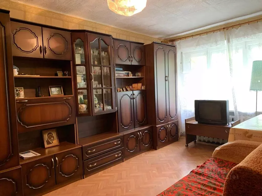 1-к кв. Владимирская область, Александров ул. Перфильева, 1А (30.1 м) - Фото 0