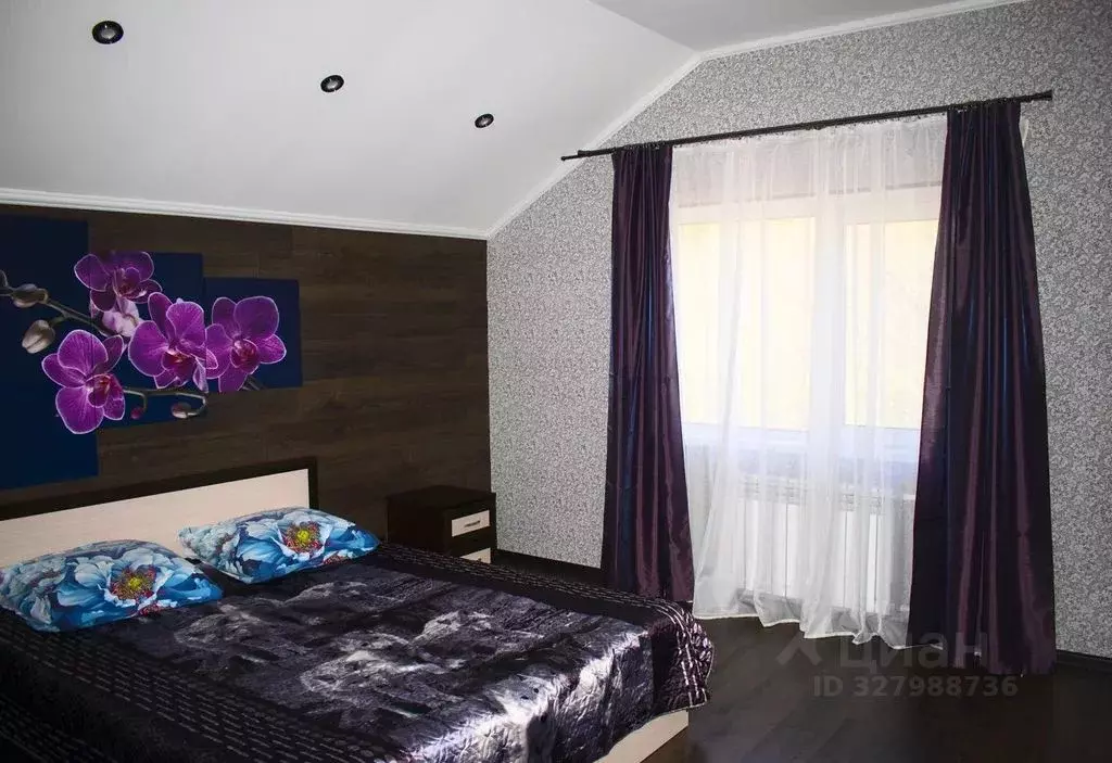 Комната Ленинградская область, Луга 3 - Фото 1