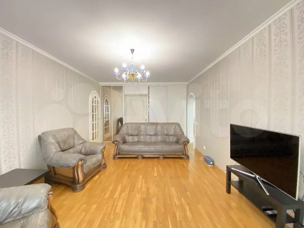 2-к. квартира, 60 м, 10/10 эт. - Фото 1