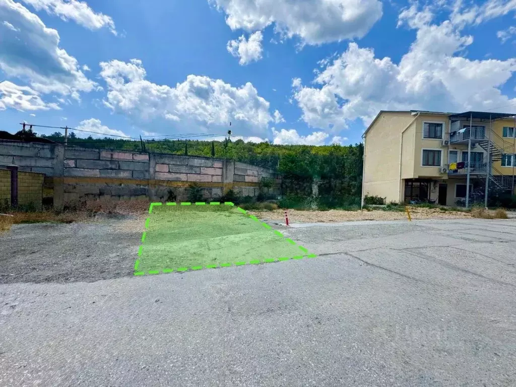 Участок в Крым, Алушта ул. Виноградная (1.0 сот.) - Фото 2