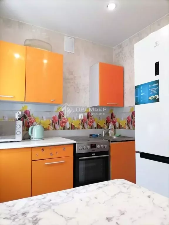 1-к кв. Кировская область, Киров Лянгасово мкр, ул. Октябрьская, 33 ... - Фото 0