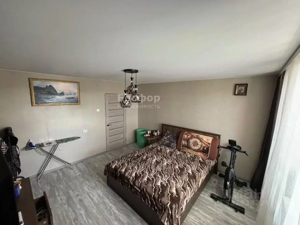 2-к кв. Крым, Кировское пгт ул. Комарова, 2А (50.4 м) - Фото 1