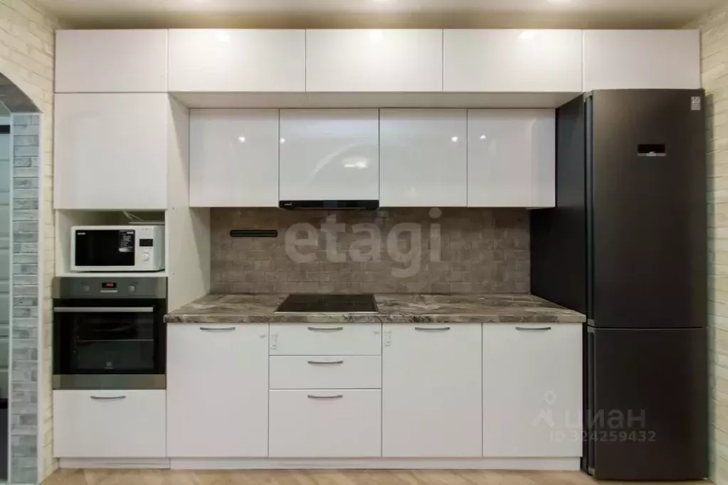 2-к кв. Тюменская область, Тюмень ул. Федюнинского, 58к1 (58.8 м) - Фото 1