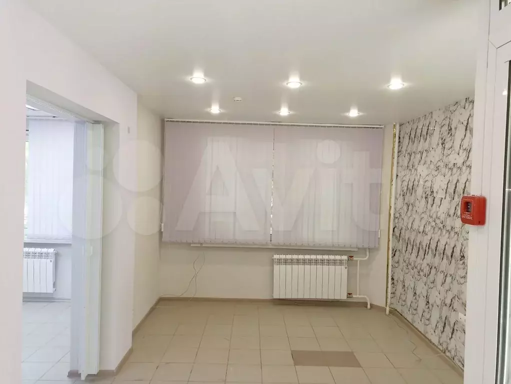 Торговое на ул.Крылова, 45 м2, 1 этаж, отд.вход, есть парковка - Фото 1