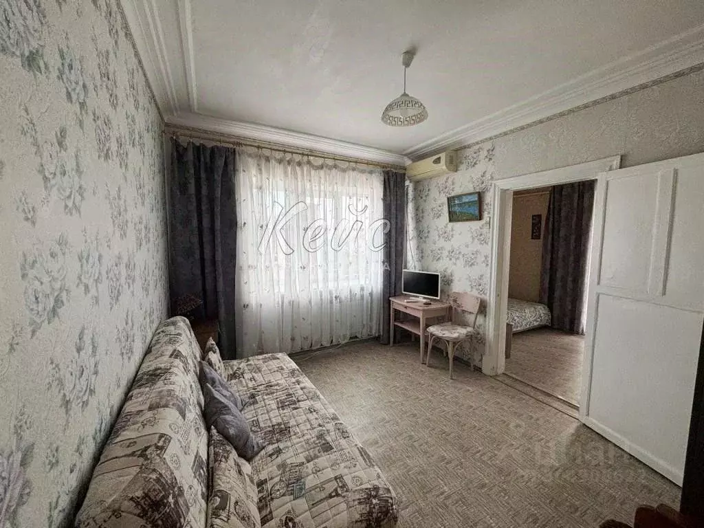 2-к кв. Крым, Феодосия муниципальный округ, Орджоникидзе пгт ул. ... - Фото 1