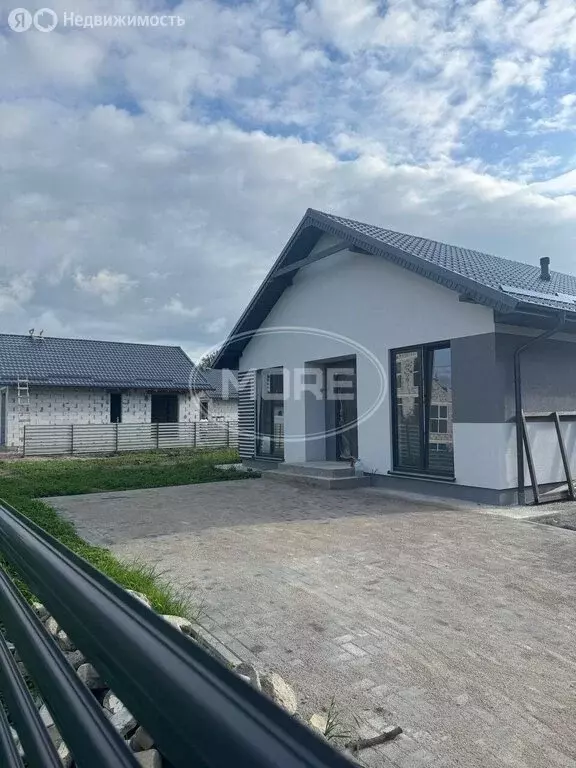 Дом в Калининградская область, Гурьевский муниципальный округ, посёлок ... - Фото 1