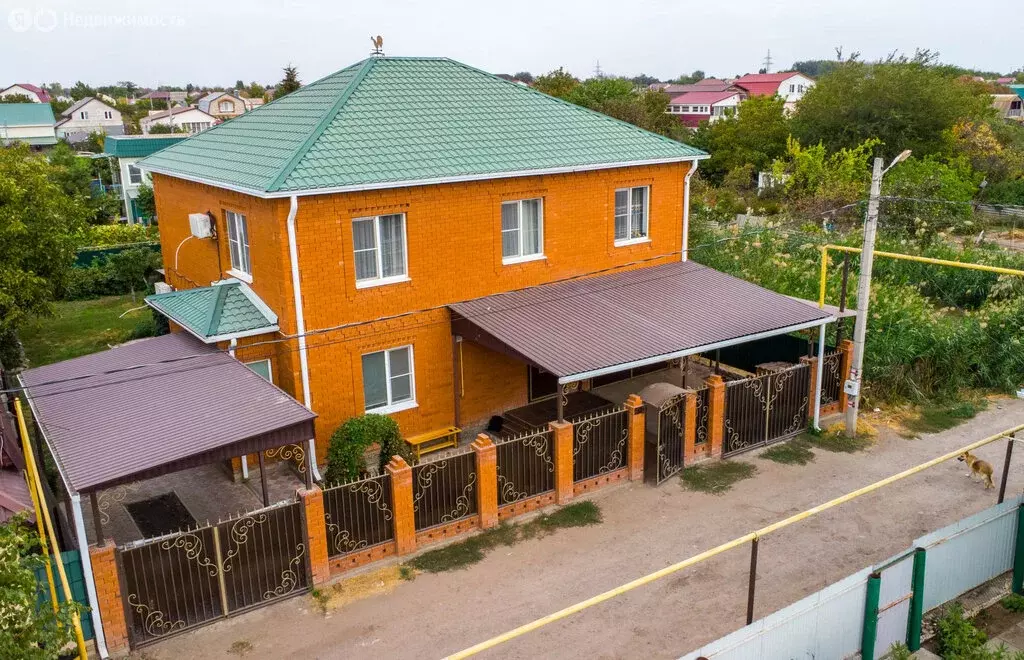 Дом в Астрахань, 6-я Берёзовая улица, 11 (214.9 м) - Фото 0