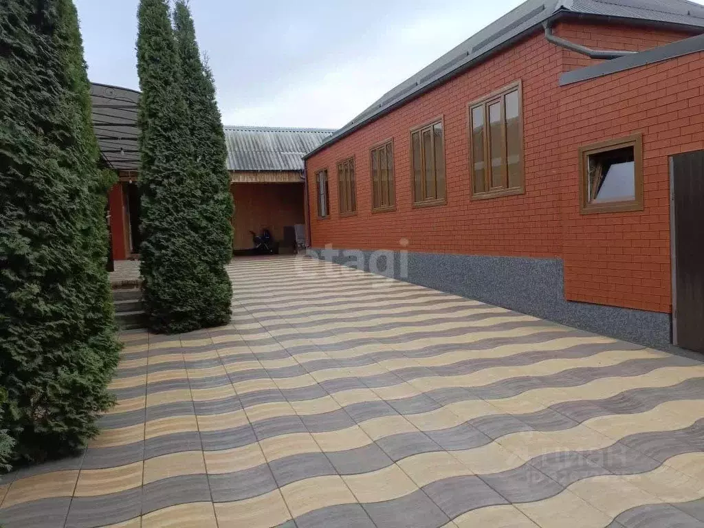 Дом в Ингушетия, Назрановский район, с. Экажево пер. Муталиева (203 м) - Фото 1