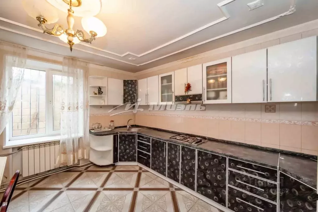 Дом в Крым, Симферополь ул. Севастопольская, 142 (350 м) - Фото 1