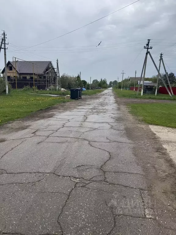 Участок в Самарская область, Ставропольский район, с. Верхние ... - Фото 0