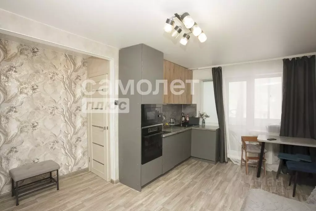 2-к кв. Кемеровская область, Кемерово просп. Ленина, 102 (44.6 м) - Фото 1