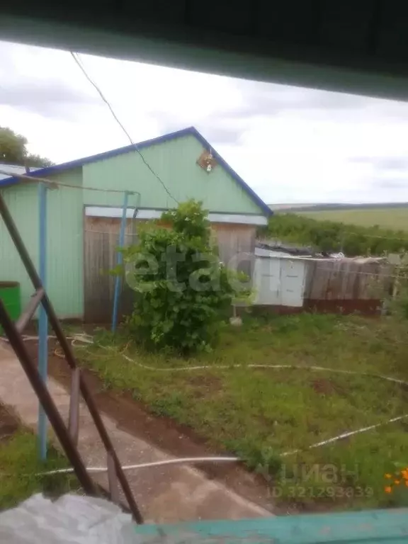 Дом в Оренбургская область, Переволоцкий район, Садовый сельсовет, ... - Фото 2