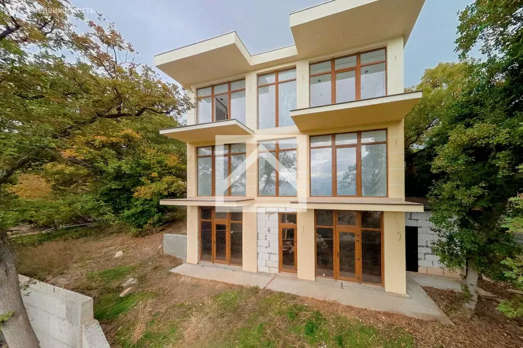 Дом в Гаспра, улица Горького, 50 (241.5 м) - Фото 1