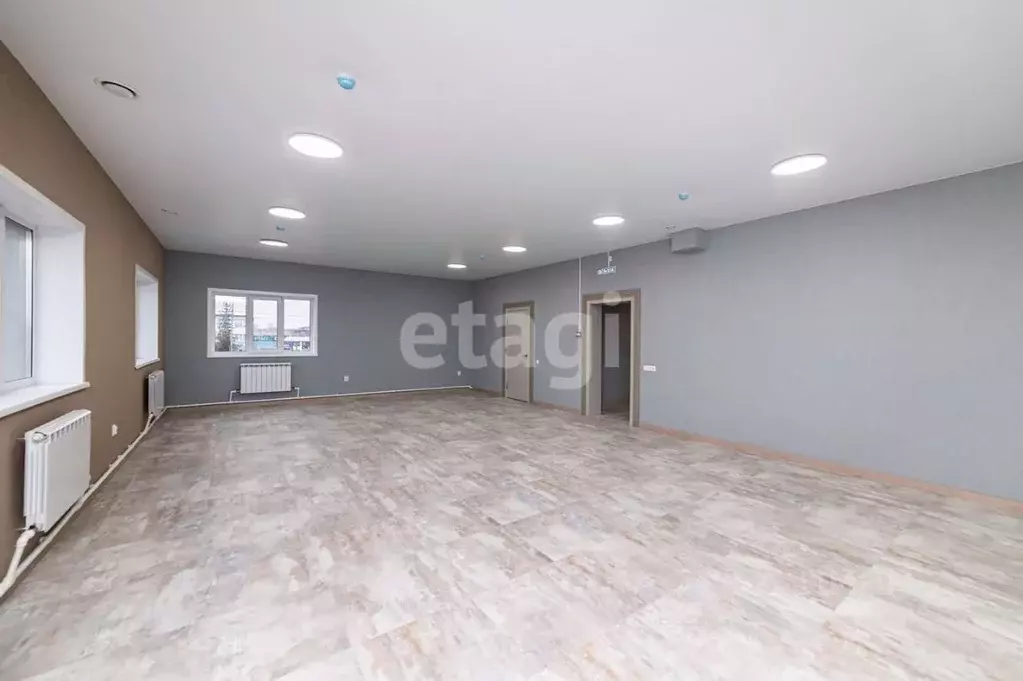 Офис в Курганская область, Курган ул. Бурова-Петрова, 121А (400 м) - Фото 1