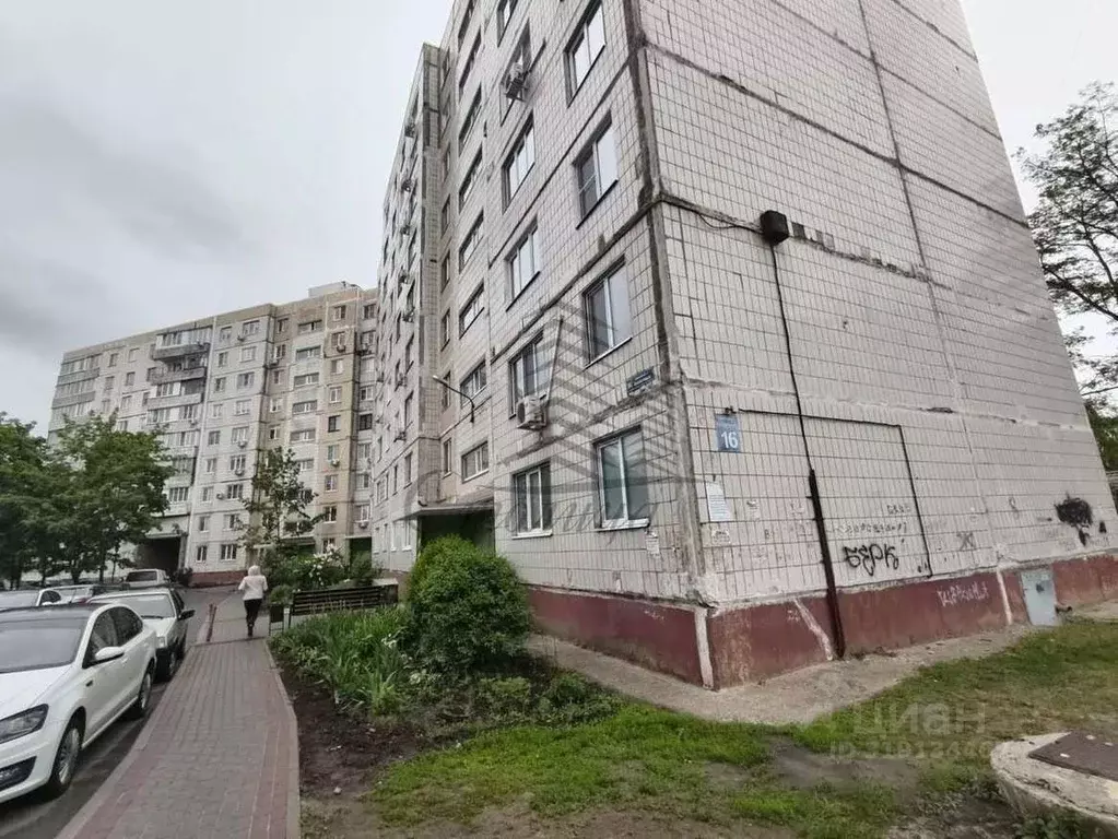 4-к кв. Белгородская область, Старый Оскол Солнечный мкр, 16 (71.2 м) - Фото 0