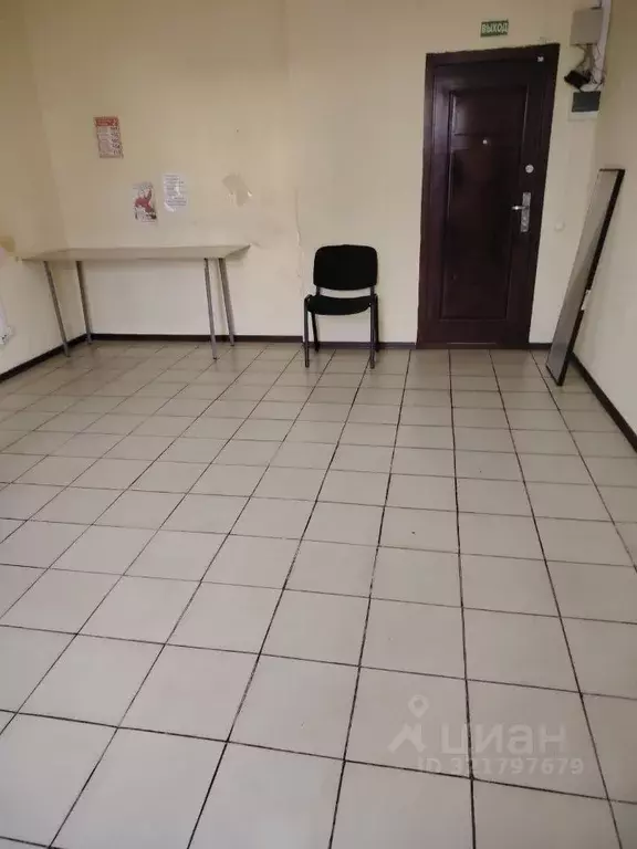 Помещение свободного назначения в Алтайский край, Барнаул просп. ... - Фото 2