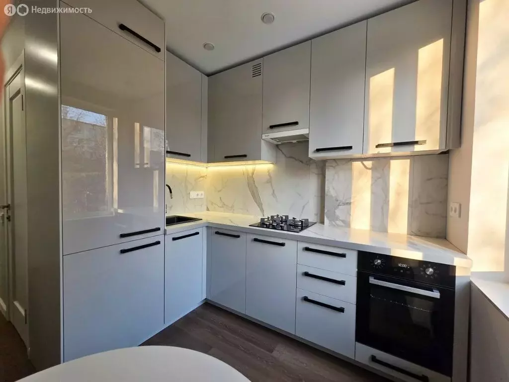 4-комнатная квартира: Москва, Днепропетровская улица, 27к1 (62 м) - Фото 1