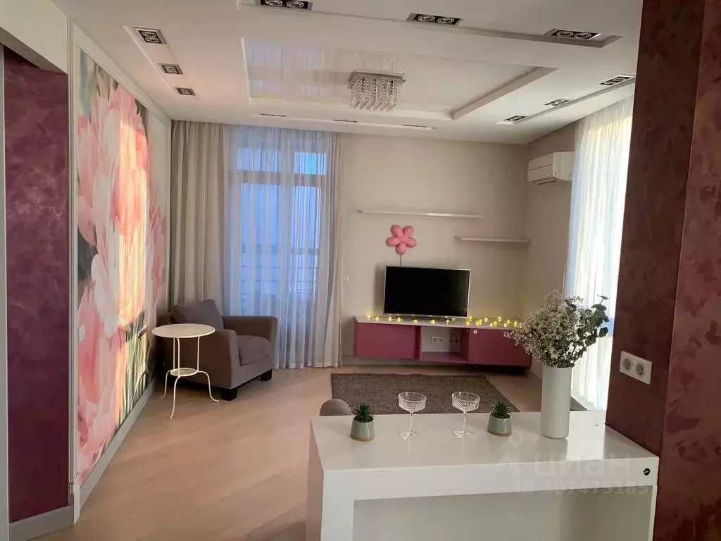 2-к кв. Свердловская область, Екатеринбург ул. Куйбышева, 98 (60.0 м) - Фото 0