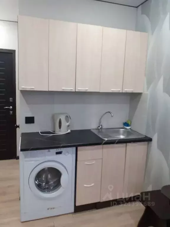 Студия Красноярский край, Красноярск Ключевская ул., 57 (12.0 м) - Фото 1