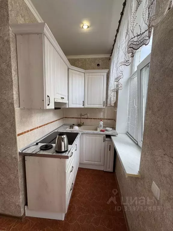 Дом в Крым, Симферополь ул. Неврез, 10 (30 м) - Фото 1
