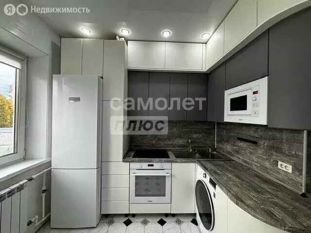 2-комнатная квартира: Тында, улица Красная Пресня, 3 (51.6 м) - Фото 1