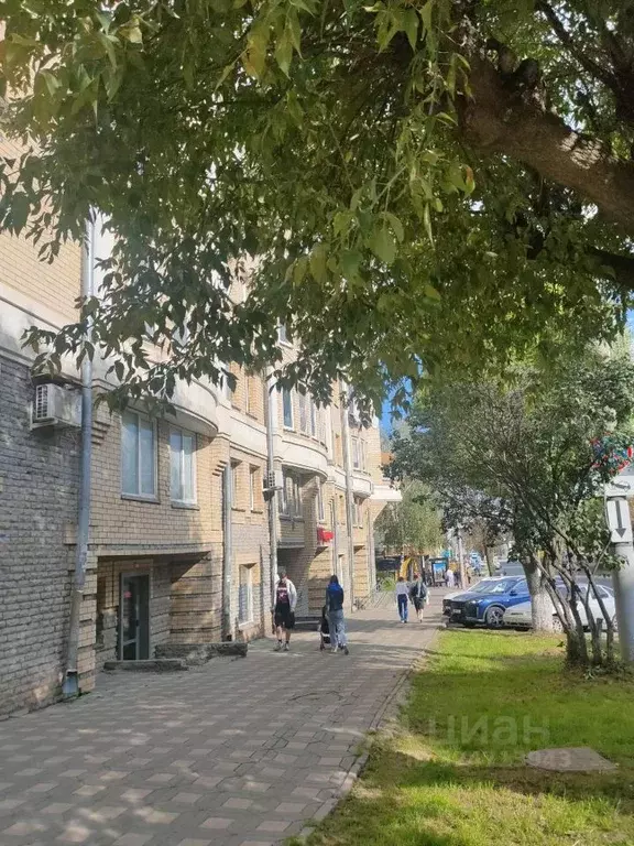 3-к кв. Кировская область, Киров ул. Воровского, 11 (121.1 м) - Фото 2