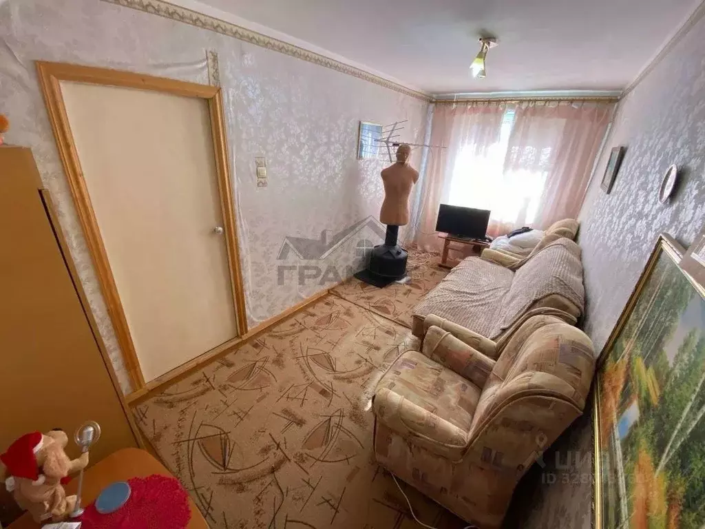 3-к кв. Новгородская область, Крестцы рп ул. Строителей, 12 (59.6 м) - Фото 1