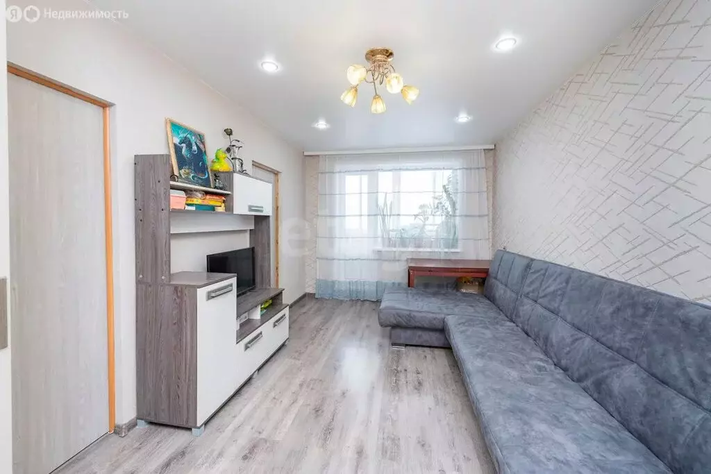 4-комнатная квартира: Пермь, Ласьвинская улица, 72 (60.9 м) - Фото 1