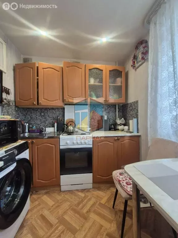 3-комнатная квартира: Краснотурьинск, улица Попова, 64 (51.4 м) - Фото 1