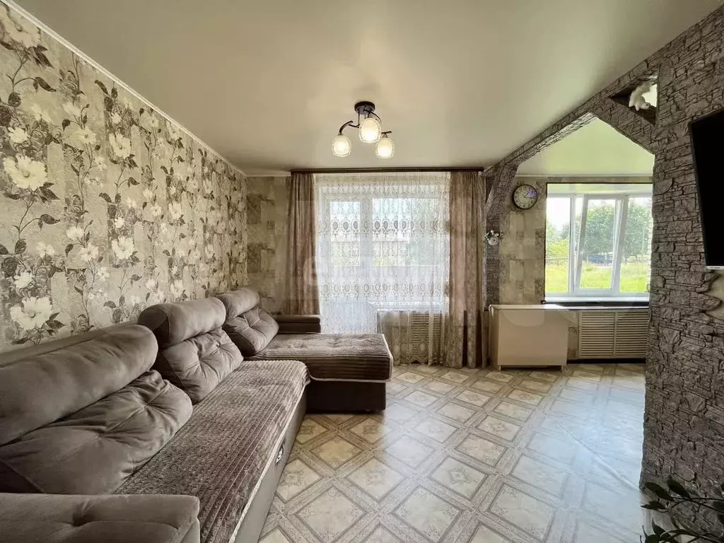3-к. квартира, 51,8 м, 2/2 эт. - Фото 1