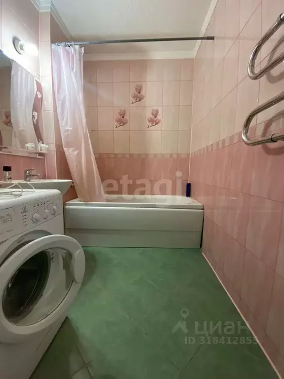 1-к кв. Ямало-Ненецкий АО, Новый Уренгой Оптимистов мкр, 2к1 (44.5 м) - Фото 0