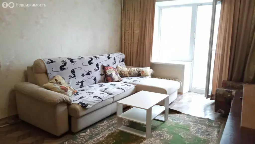 2-комнатная квартира: Киров, Нововятский район, улица МОПРа, 1А (60.6 ... - Фото 1