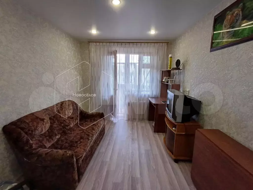 Комната 17 м в 4-к., 5/5 эт. - Фото 0