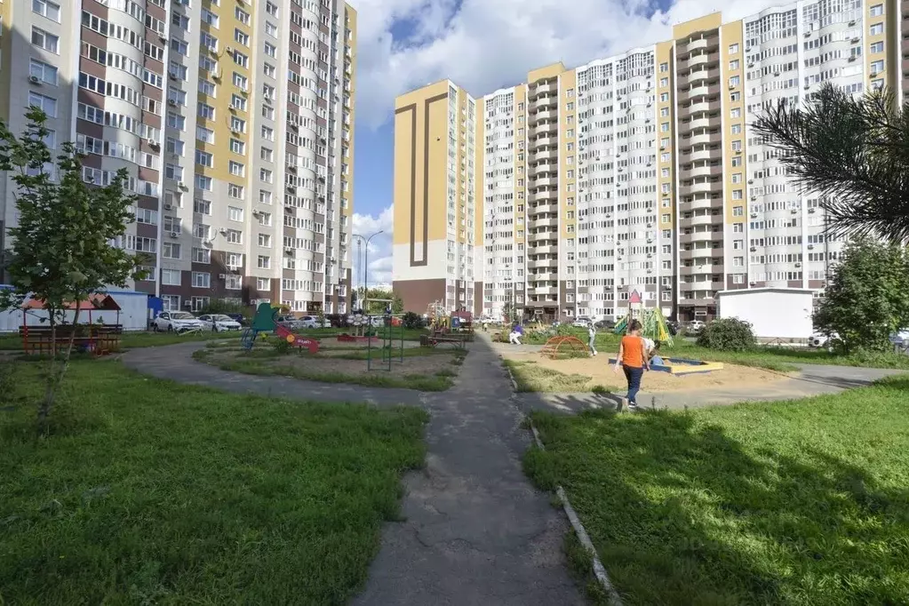 2-к кв. Оренбургская область, Оренбург ул. Геннадия Донковцева, 5/1 ... - Фото 1