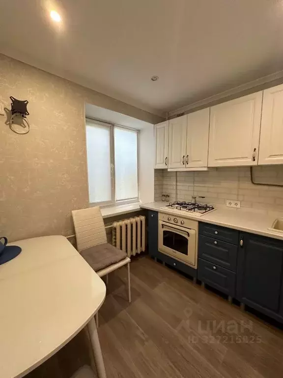 2-к кв. Крым, Симферополь городской округ, Аэрофлотский пгт ул. ... - Фото 1