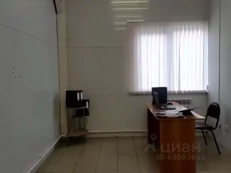 Офис в Курганская область, Курган ул. Дзержинского, 57Бс1 (18 м) - Фото 0