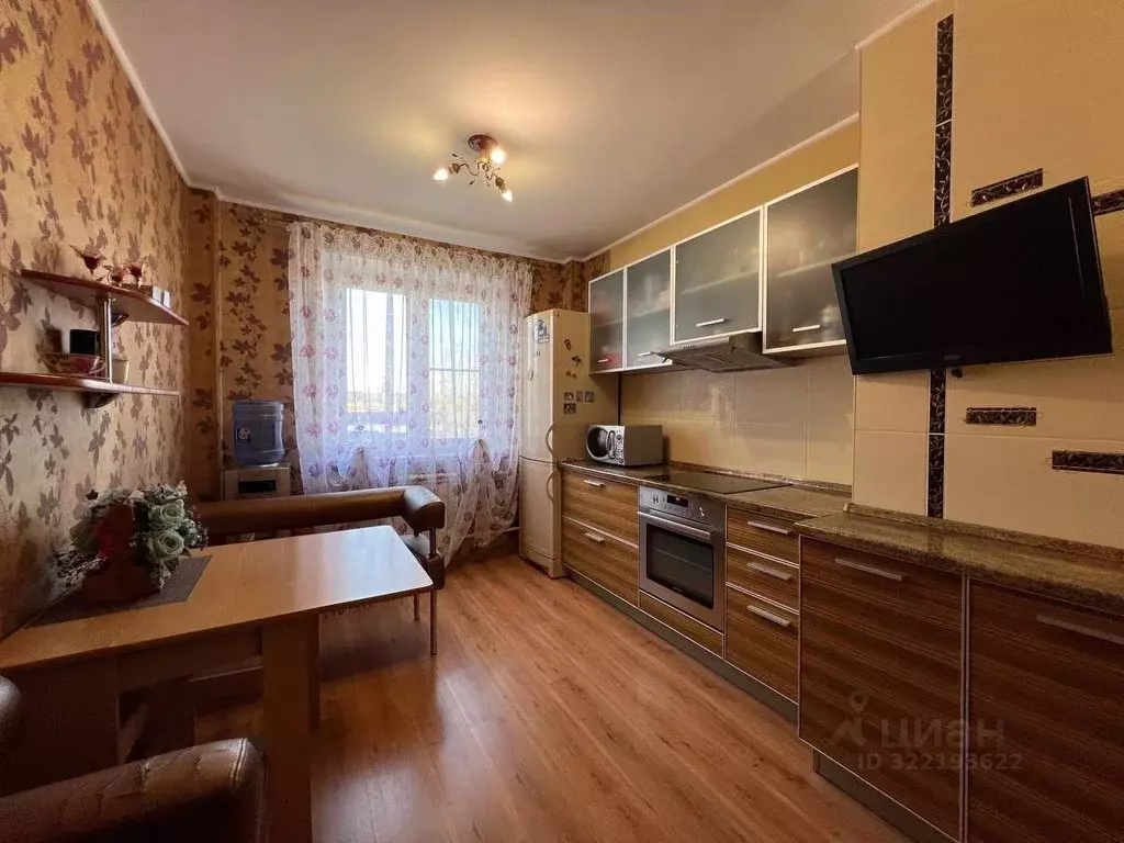 3-к кв. Челябинская область, Челябинск Двинская ул., 21 (80.0 м) - Фото 1