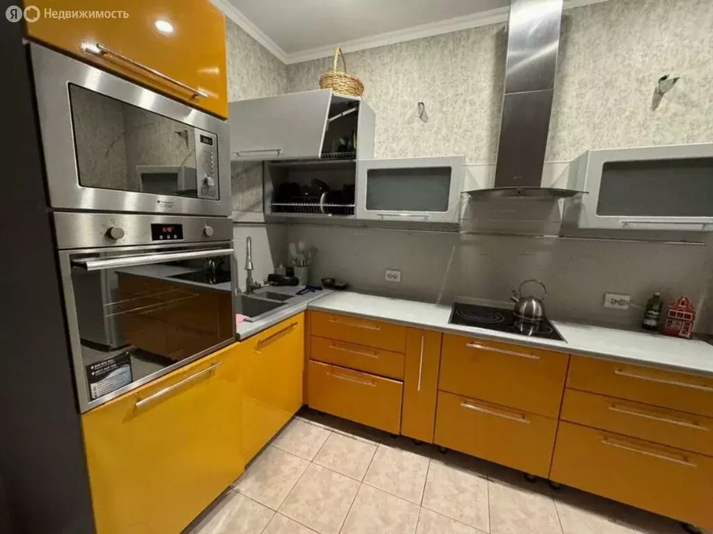 1-комнатная квартира: Старый Оскол, микрорайон Степной, 1 (66.2 м) - Фото 1