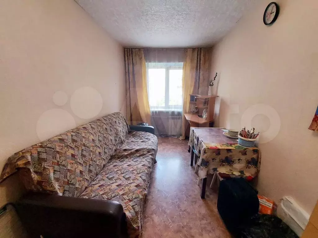 Комната 13 м в 6-к., 2/5 эт. - Фото 0