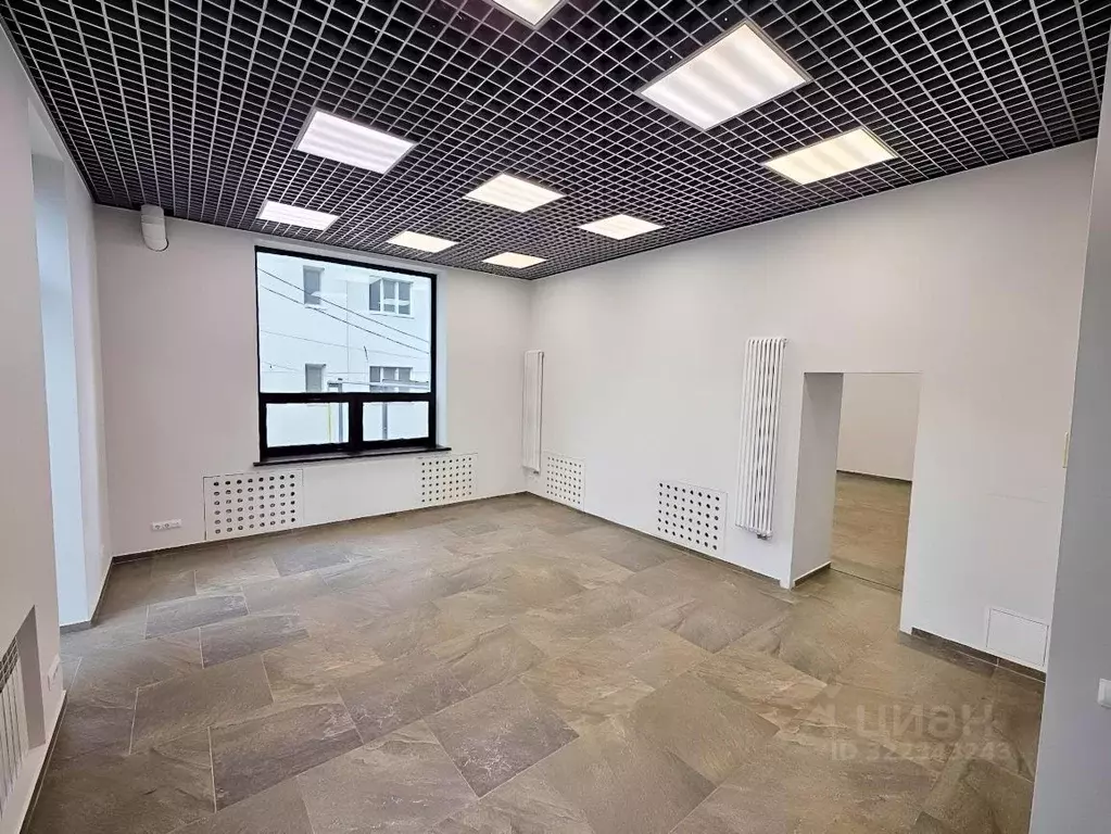 Офис в Саратовская область, Саратов ул. Имени Н.Г. Чернышевского, ... - Фото 1