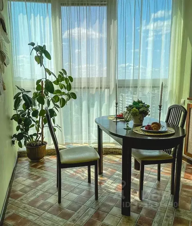 Студия Саратовская область, Энгельс ул. Тельмана, 6д (54.0 м) - Фото 1