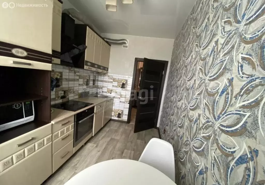 2-комнатная квартира: Новый Уренгой, Сибирская улица, 81 (45.3 м) - Фото 1