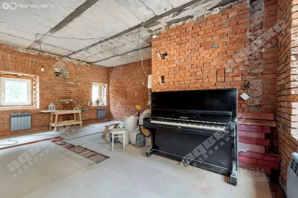 3-комнатная квартира: Санкт-Петербург, 18-я линия Васильевского ... - Фото 2