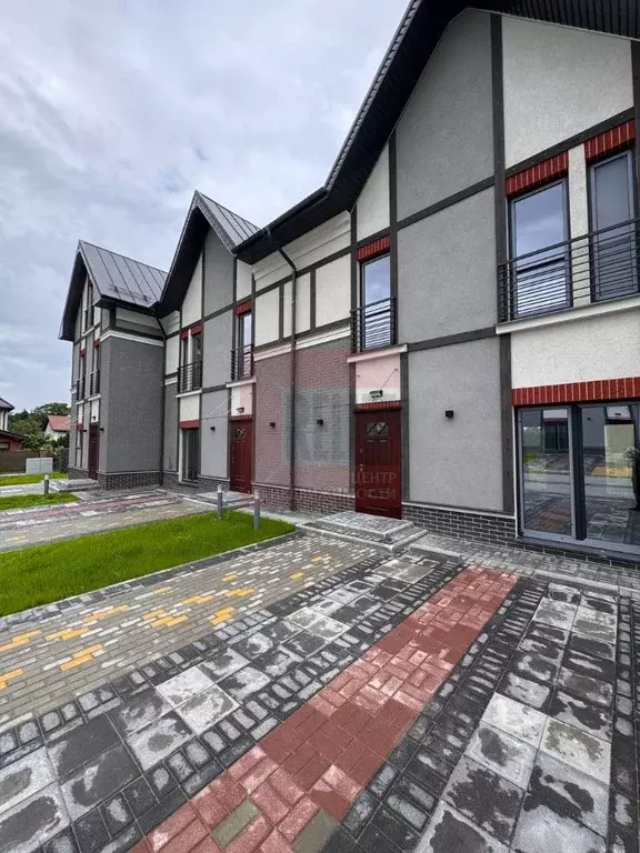 Таунхаус в Калининградская область, Пионерский Октябрьская ул., 10А ... - Фото 1