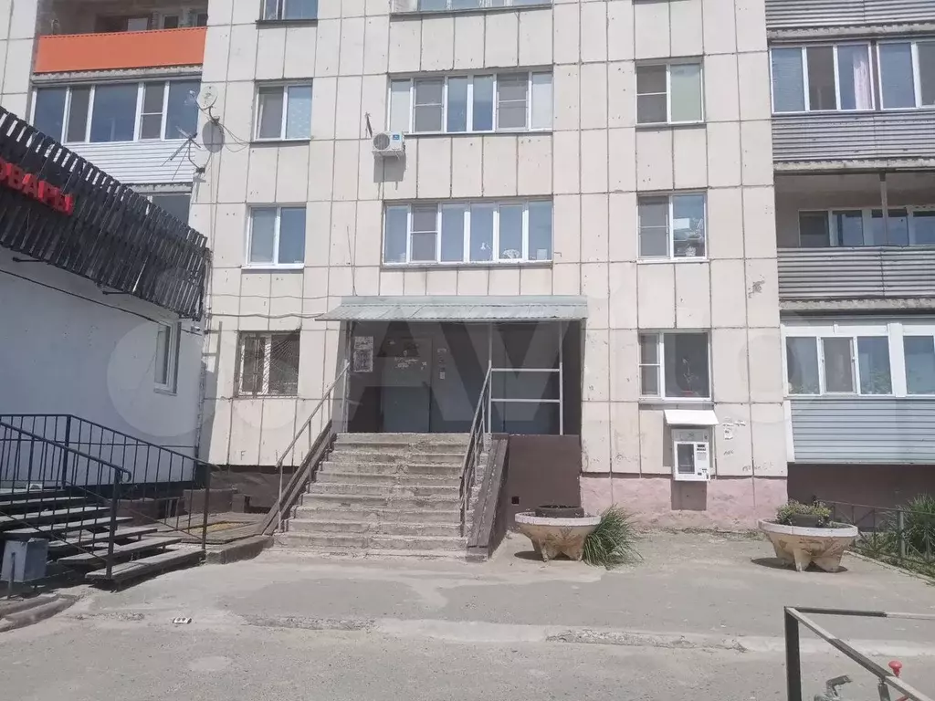 Комната 12 м в 5-к., 2/9 эт. - Фото 0