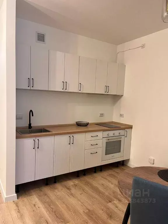 Студия Свердловская область, Екатеринбург ул. 8 Марта, 204Г/2 (26.3 м) - Фото 1