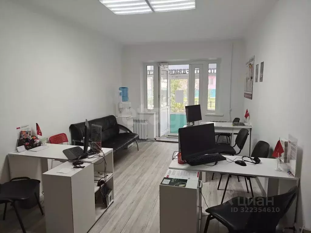 Офис в Ямало-Ненецкий АО, Муравленко ул. Губкина, 26 (54 м) - Фото 1